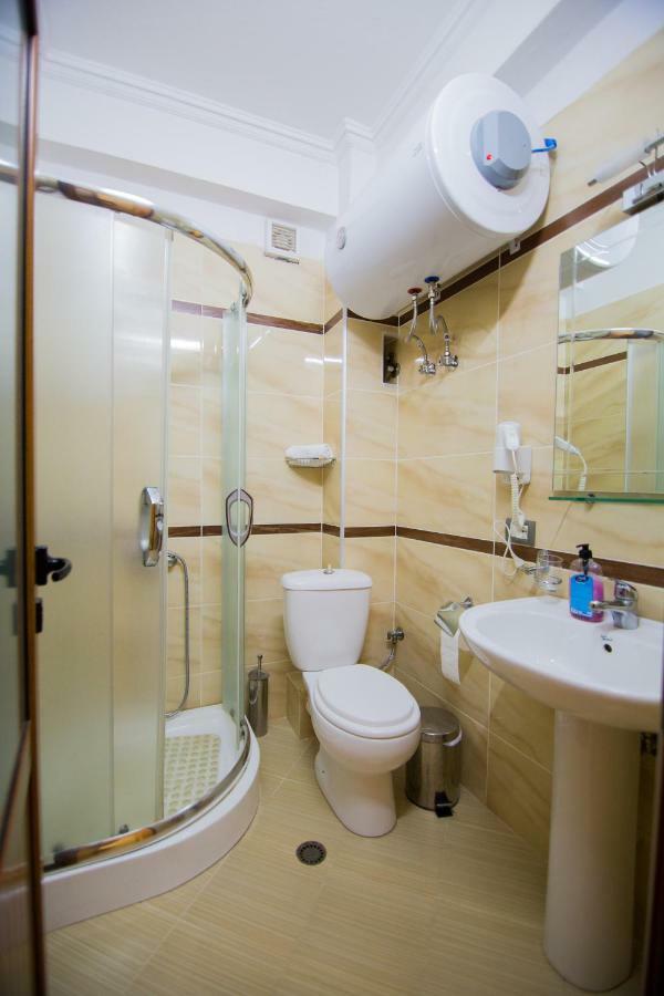 Dea Hotel 2002 Korce Luaran gambar
