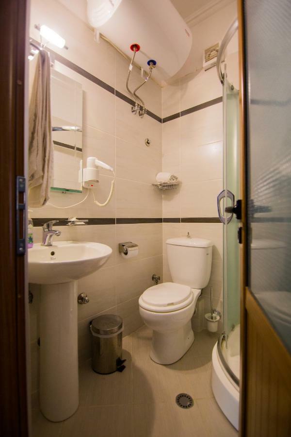 Dea Hotel 2002 Korce Luaran gambar
