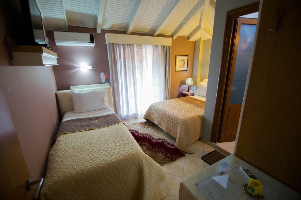 Dea Hotel 2002 Korce Luaran gambar