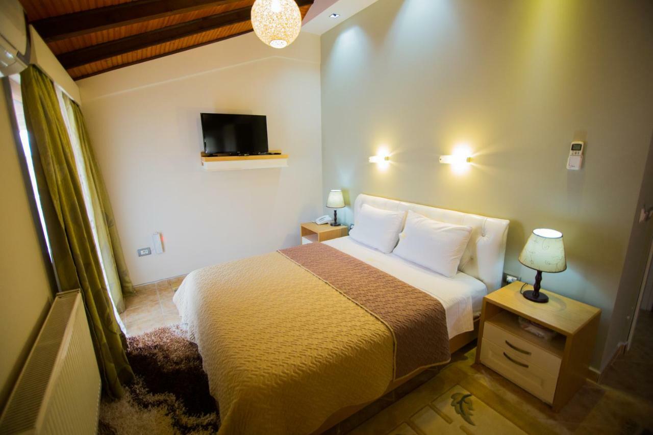 Dea Hotel 2002 Korce Luaran gambar